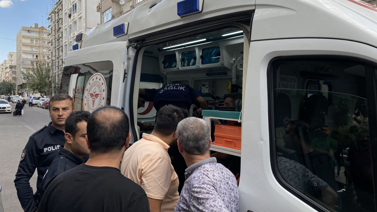 Diyarbakır’da yemekten zehirlenen 5 kişi hastaneye kaldırıldı - Sayfa 1