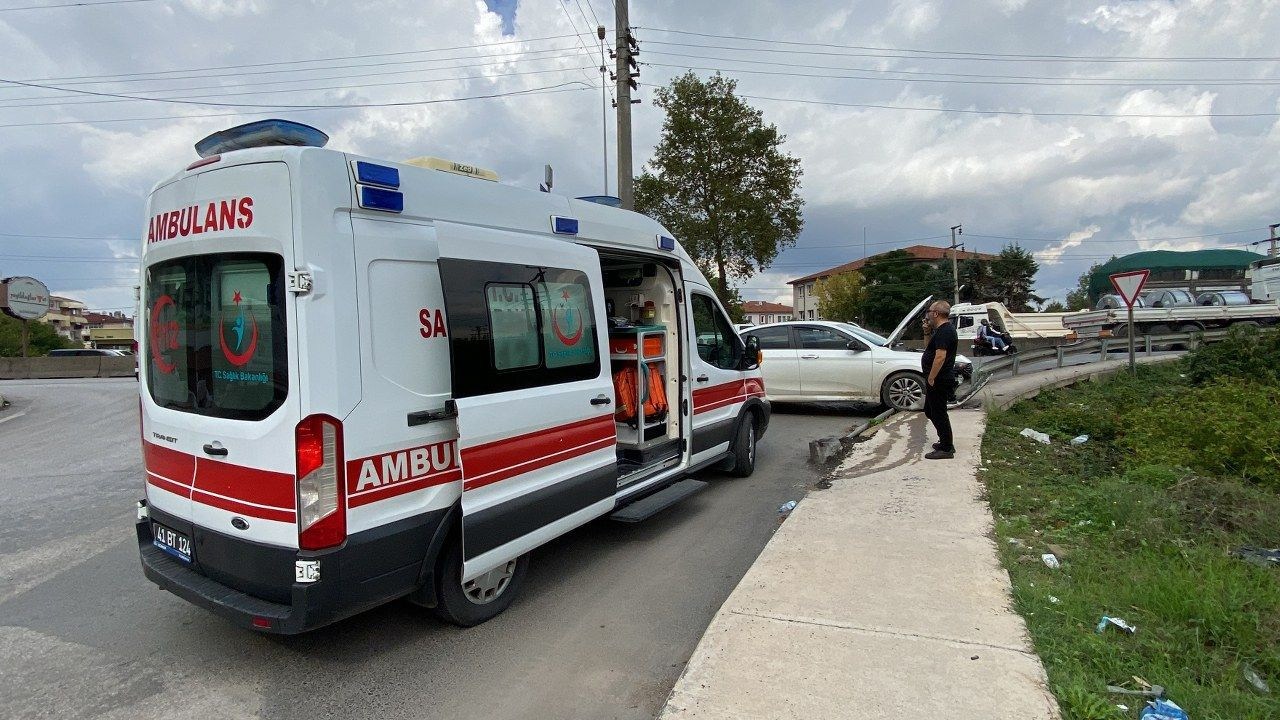 Komşuda otomobil kazası: 1'i bebek 3 yaralı - Sayfa 6