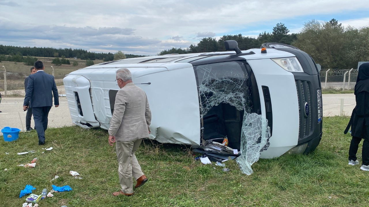 Kastamonu'da Minibüs ile Tır Çarpıştı: 12 Öğrenci Yaralı