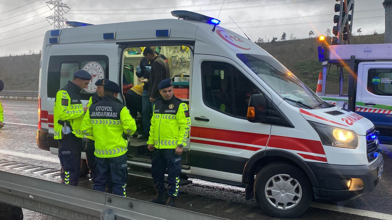 Kuzey Marmara Otoyolu'nda Takla Atan Araçta 4 Yaralı! - Sayfa 3