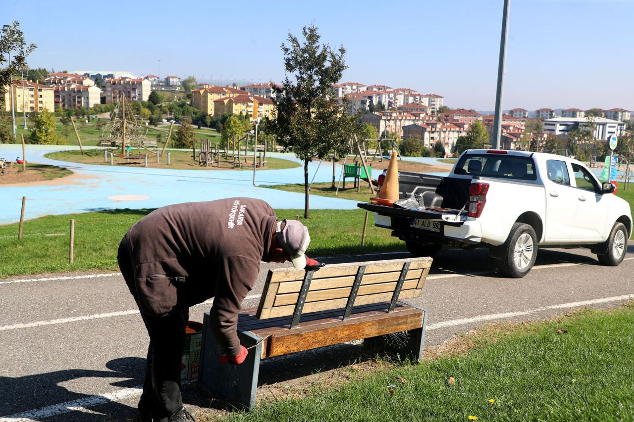 Büyükşehir’den Şehrin Dört Bir Yanına Sonbahar Dokunuşu - Sayfa 9