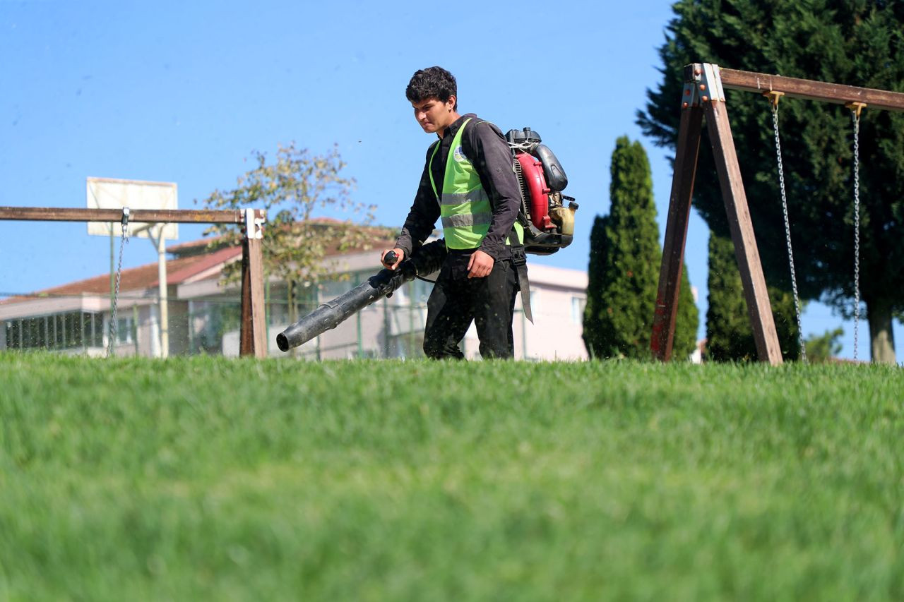 Büyükşehir’den Şehrin Dört Bir Yanına Sonbahar Dokunuşu - Sayfa 11