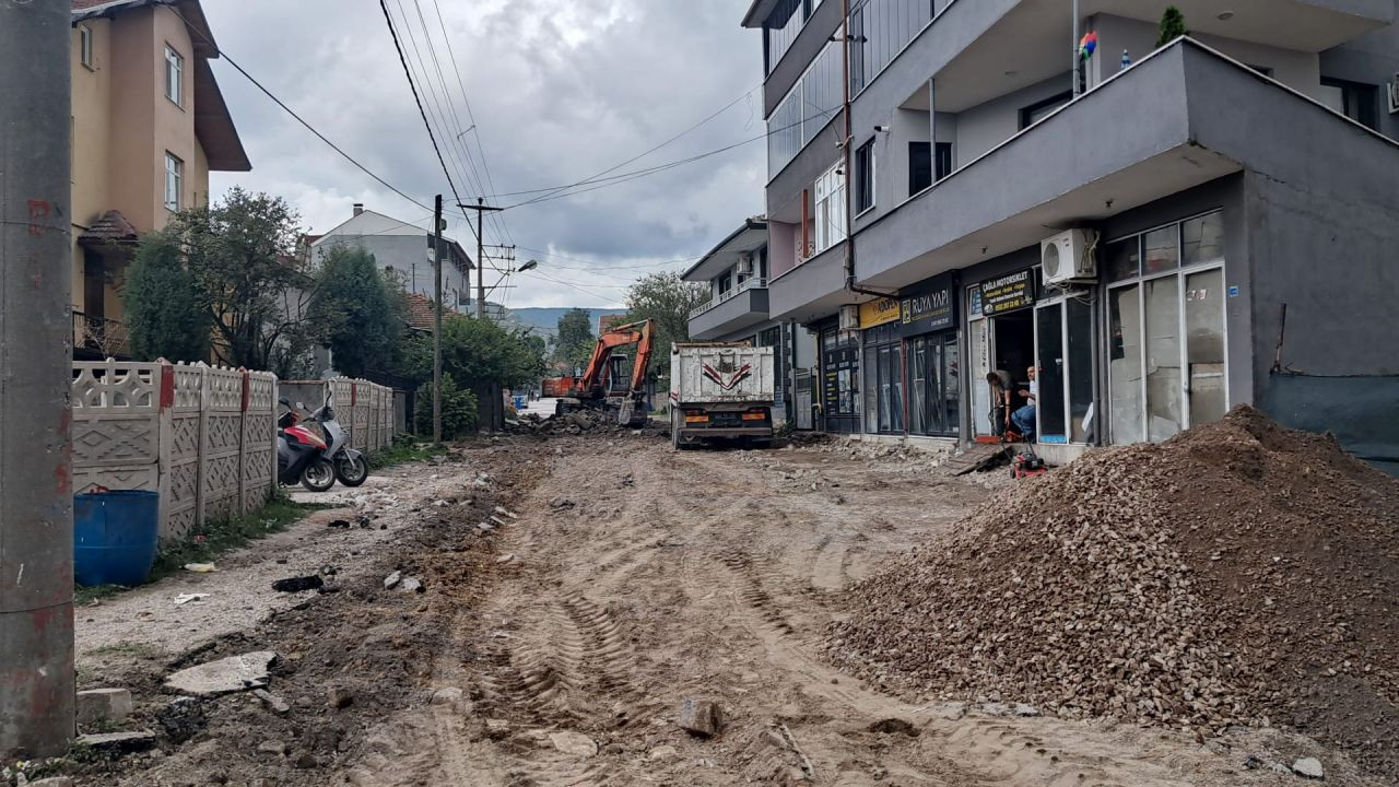 Hendek’te Tek Yön Uygulamasına Geçiliyor: Trafik Akışı Rahatlayacak - Sayfa 9