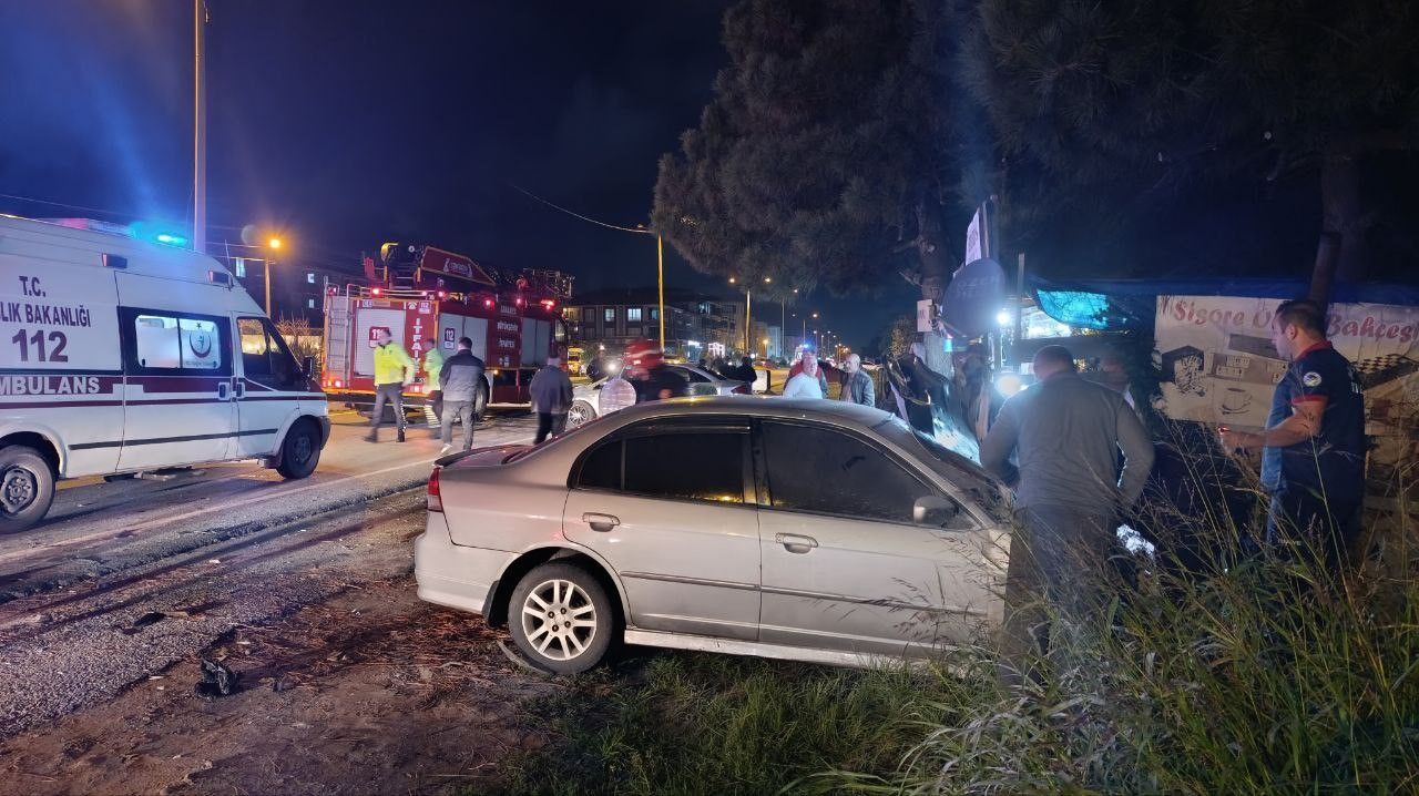 Karasu'da U Dönüşü Kazayla Sonuçlandı: 3 Kişi Yaralandı - Sayfa 4