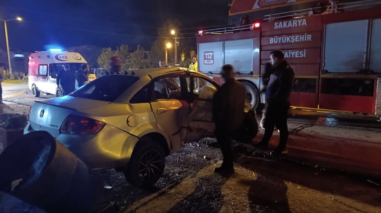 Karasu'da U Dönüşü Kazayla Sonuçlandı: 3 Kişi Yaralandı - Sayfa 2