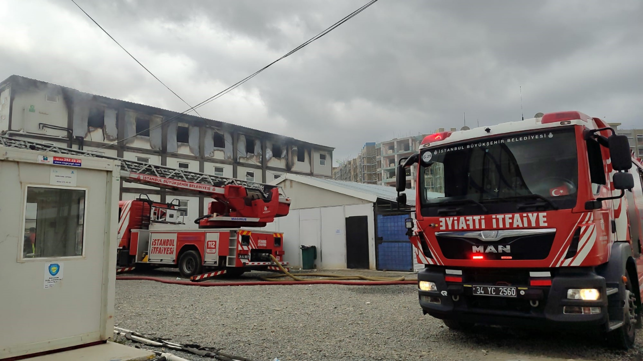 Esenler'de kentsel dönüşüm alanında korkutan yangın - Sayfa 2