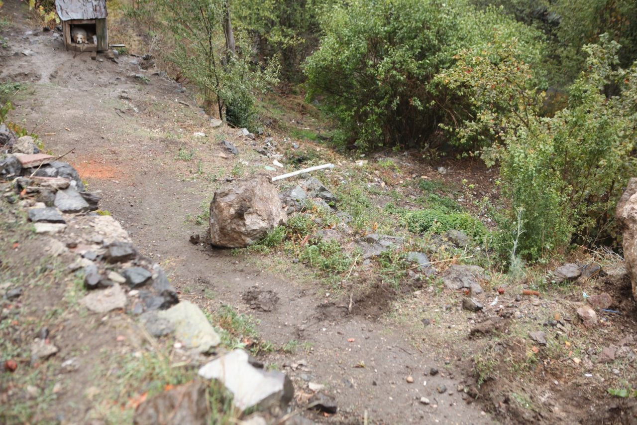 Bolu'da Dev Kaya Parçası Yola Düştü: Paniğe Neden Oldu - Sayfa 1