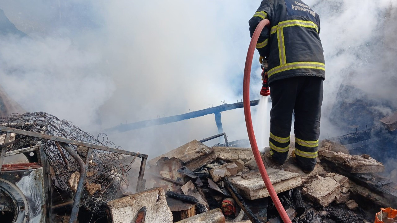 Ordu'da Ev Yangını: Tek Katlı Ev Küle Döndü