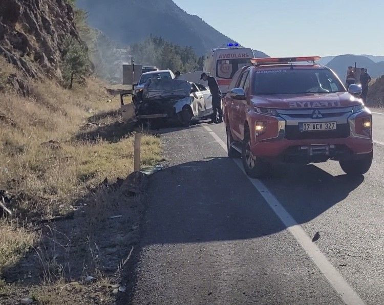 Takla Atan Otomobilde Rus Sürücü Ağır Yaralandı - Sayfa 4