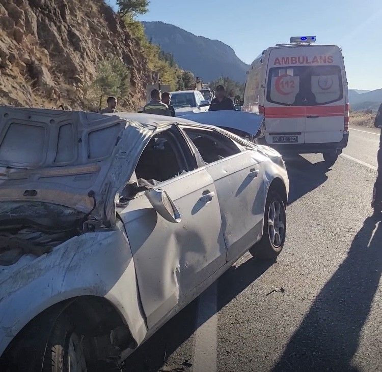 Takla Atan Otomobilde Rus Sürücü Ağır Yaralandı - Sayfa 2