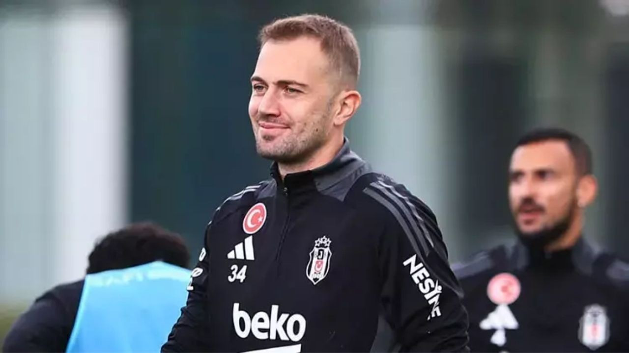 Beşiktaş'ta Mert Günok Sakatlıktan Döndü! Konyaspor Maçına Hazır