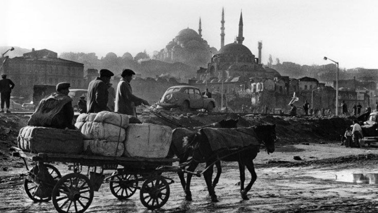 Ara Güler vefatının 6. yıl dönümünde Beyoğlu’nda anıldı - Sayfa 7