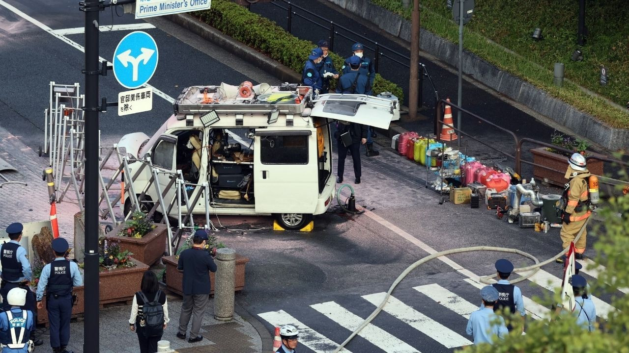 Japonya'da Başbakanlık Ofisi'ne saldırı