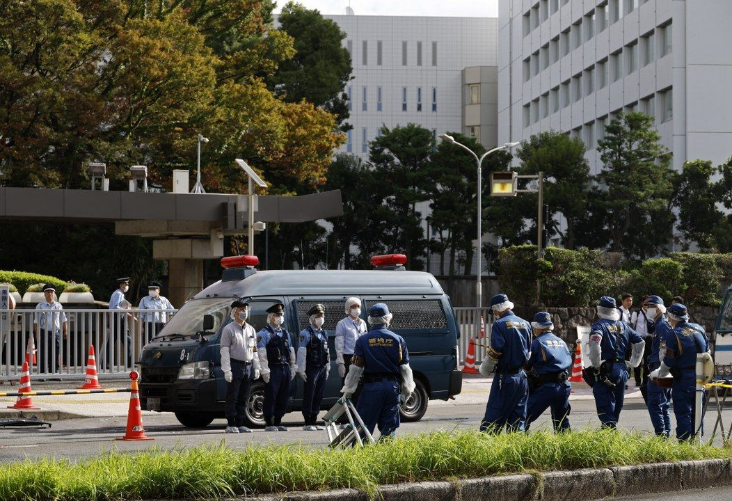 Japonya'da Başbakanlık Ofisi'ne saldırı - Sayfa 7