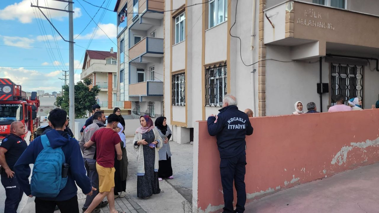 Kocaeli' de panik anları! 'Madde bağımlısı' olduğu iddia edilen şahıs evini yaktı - Sayfa 1