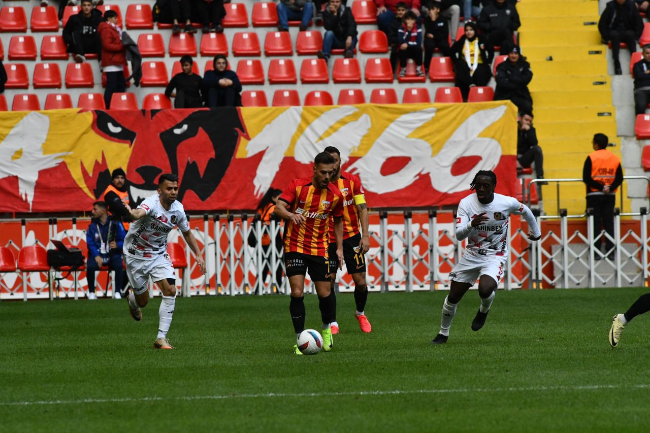 Trendyol Süper Lig: Kayserispor: 1 - Gaziantep FK: 2 (İlk yarı) - Sayfa 9