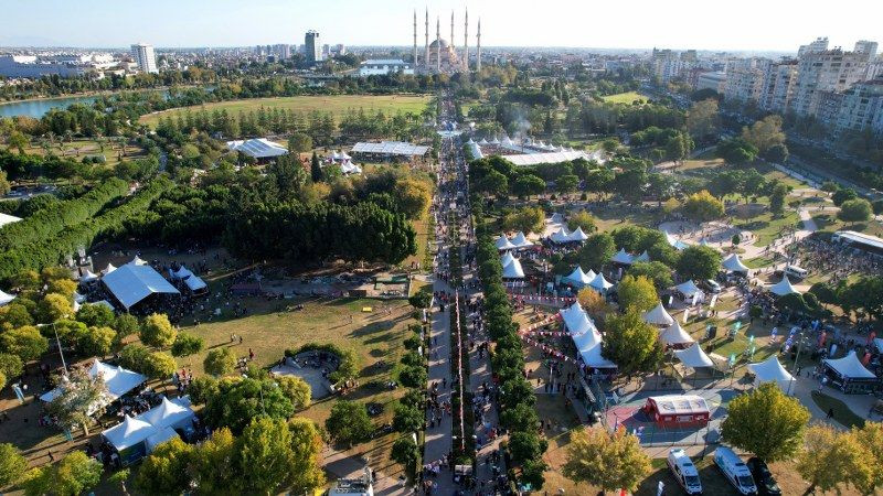 Adana'da Kebap Dumanları Gökyüzünü Kapladı! - Sayfa 20