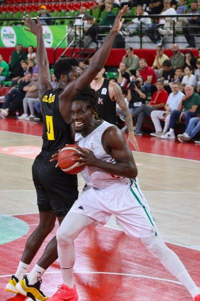 Türkiye Basketbol Süper Ligi: Karşıyaka: 107 - Mersinspor: 81 - Sayfa 9