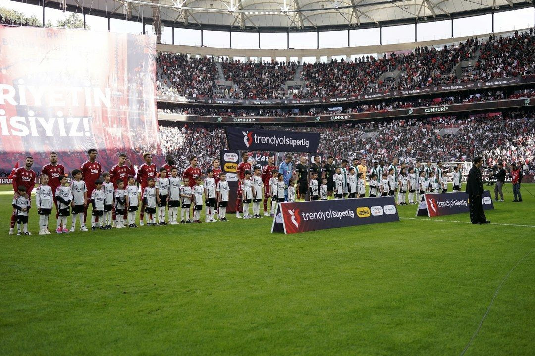 Trendyol Süper Lig: Beşiktaş: 0 - Konyaspor: 0 (Maç devam ediyor) - Sayfa 1