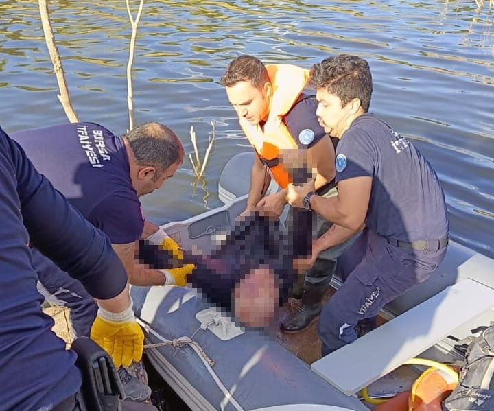 Bursa'da Baraja Düşen Otomobildeki Sürücü Boğularak Hayatını Kaybetti - Sayfa 4