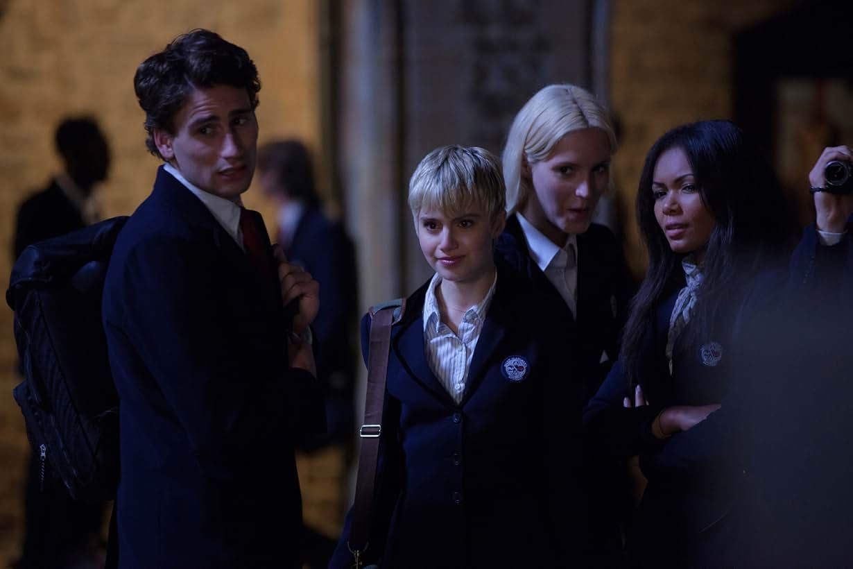 Vampire Academy 2 İptal Edildi: Frostbite Filminin Neden Çekilmediği Açıklandı - Sayfa 1