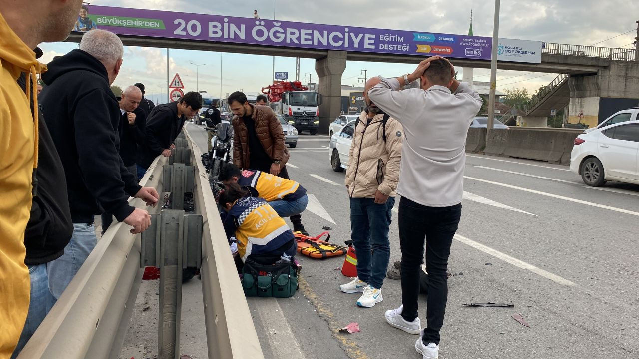 Kocaeli' de tankerin sıkıştırdığı elektrikli bisiklet bariyere çarptı - Sayfa 4