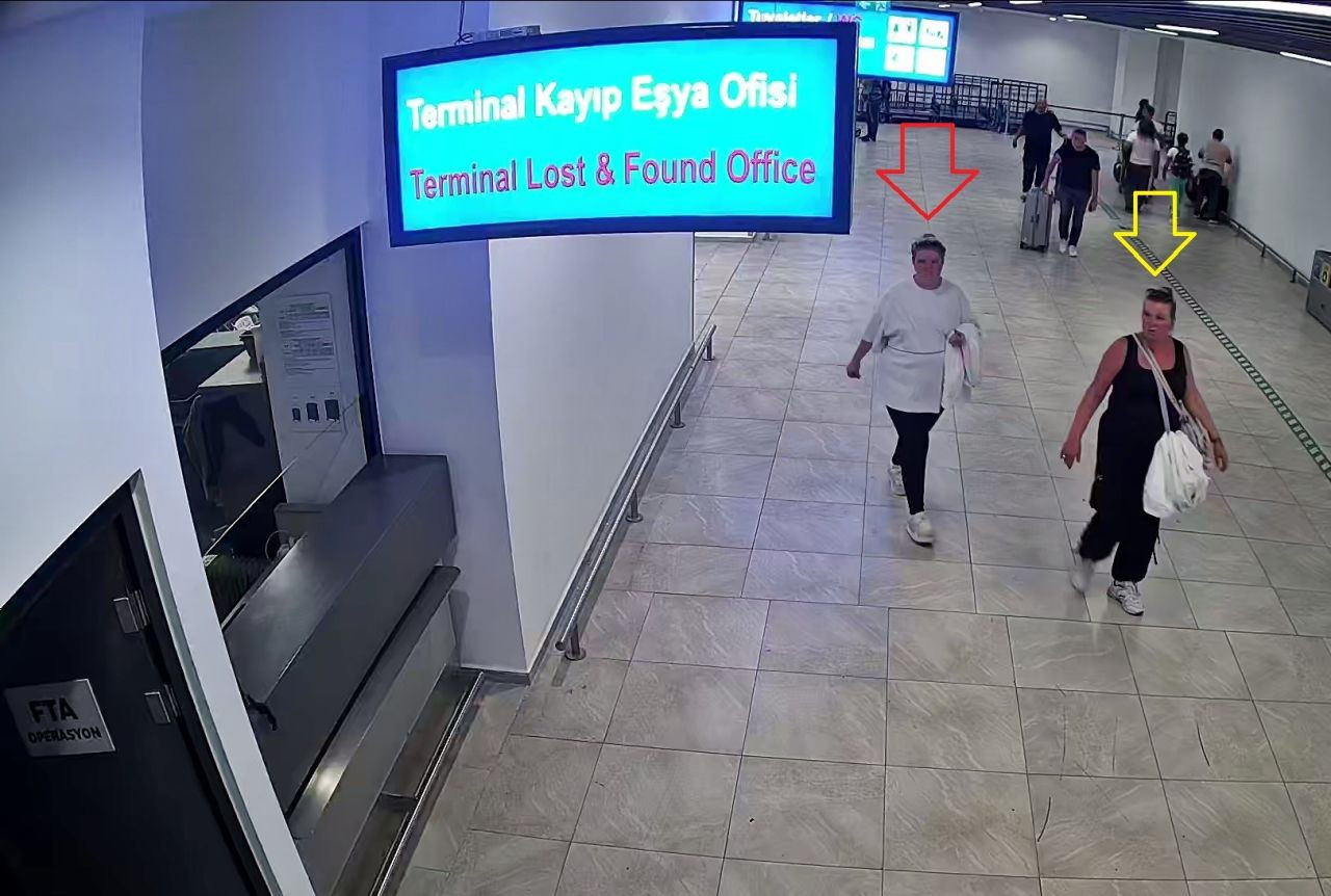 Havalimanında doğurduğu bebek klozette bulunan Rus uyruklu annenin görüntüleri ortaya çıktı - Sayfa 12