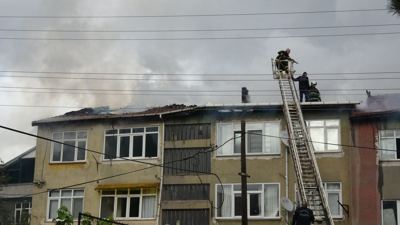 Karabük'te Çatı Katında Yangın Paniği - Sayfa 2