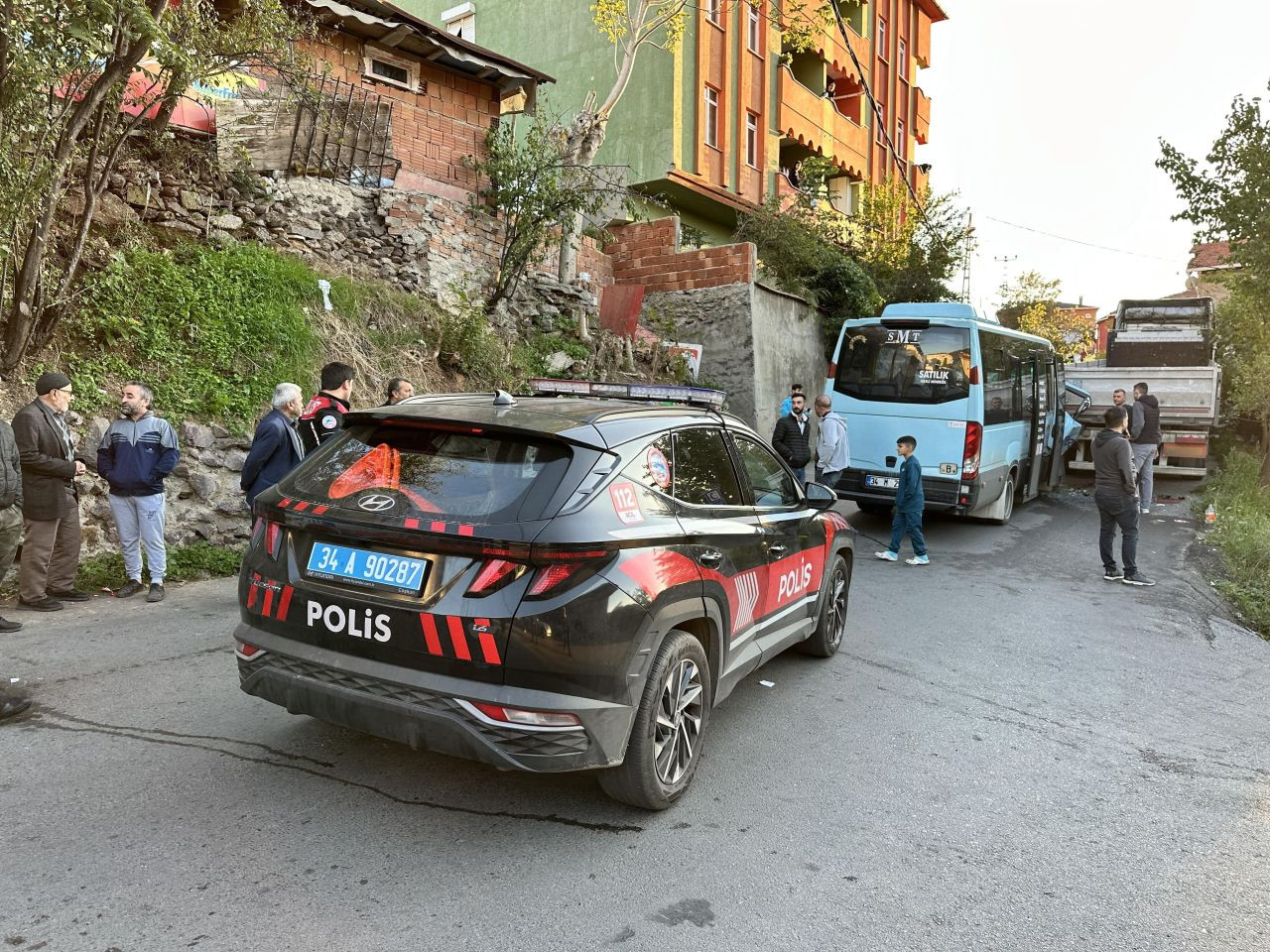 Maltepe'de Yolcu Minibüsü Tıra Çarptı: 8 Kişi Yaralandı - Sayfa 3