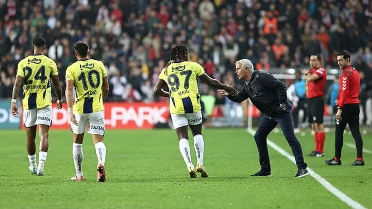 Ahmet Çakar Fenerbahçe-Samsunspor Karşılaşmasını Fena Eleştirdi - Sayfa 8