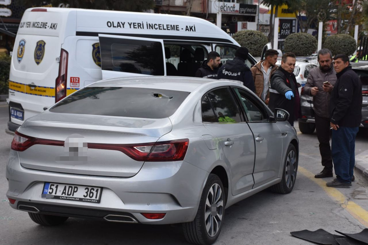 Gündüz vakti otomobili kurşunladılar! - Sayfa 4