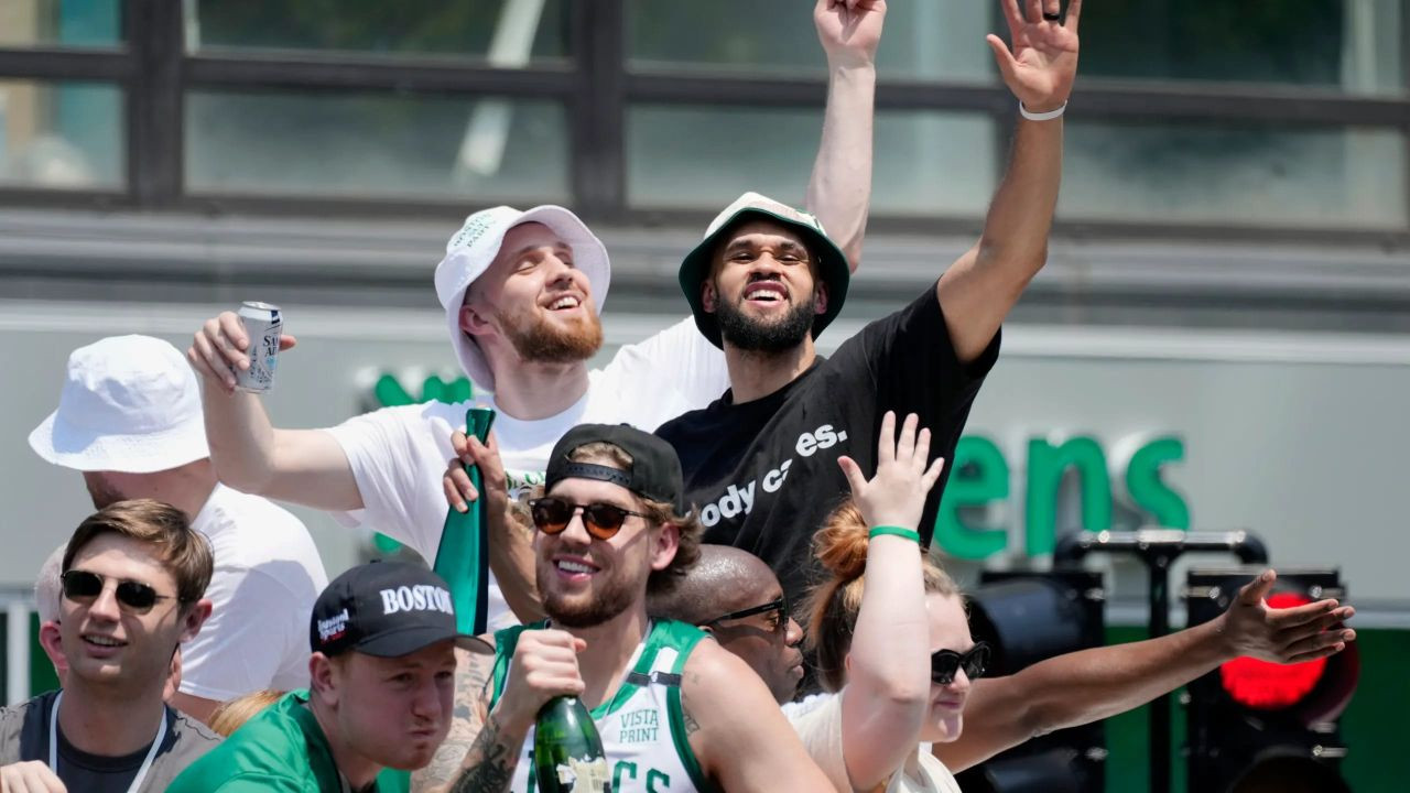 Son Şampiyon Boston Celtics, Sezonu Farklı Galibiyetle Açtı - Sayfa 6