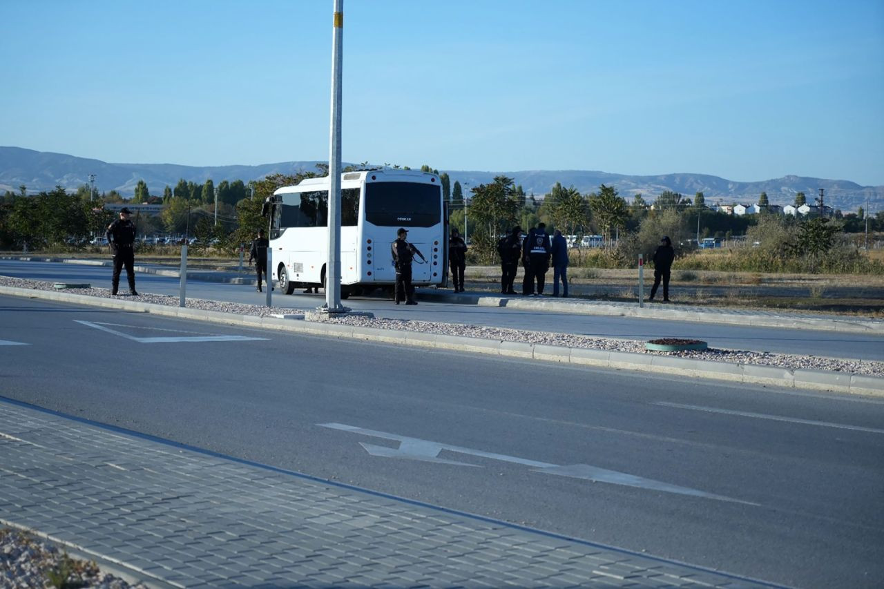 Ankara'da TUSAŞ Tesislerine Terör Saldırısı: Şehit ve Yaralılar Var - Sayfa 18