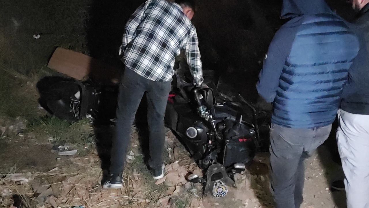 Şanlıurfa'da Motosikletli Polis Ekibi ile Otomobil Çarpıştı: 2 Polis Yaralı - Sayfa 6