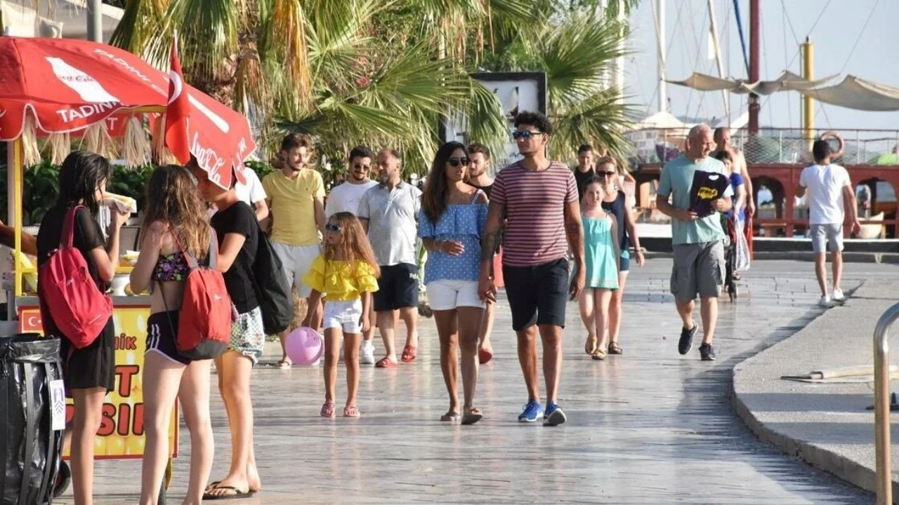 Yerli turistler 6 aylık seyahate 148,3 milyar lira harcadı - Sayfa 8