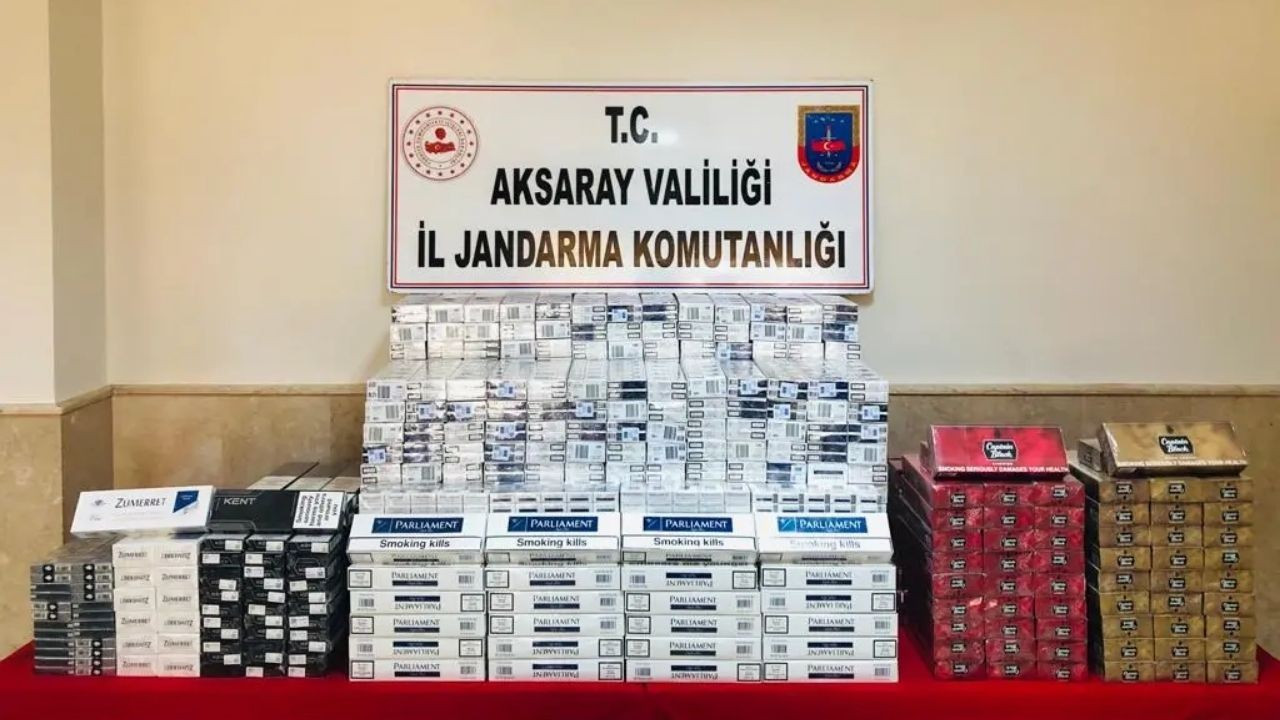 Aksaray'da kamyonun kasasından 500 bin adet kaçak sigara çıktı