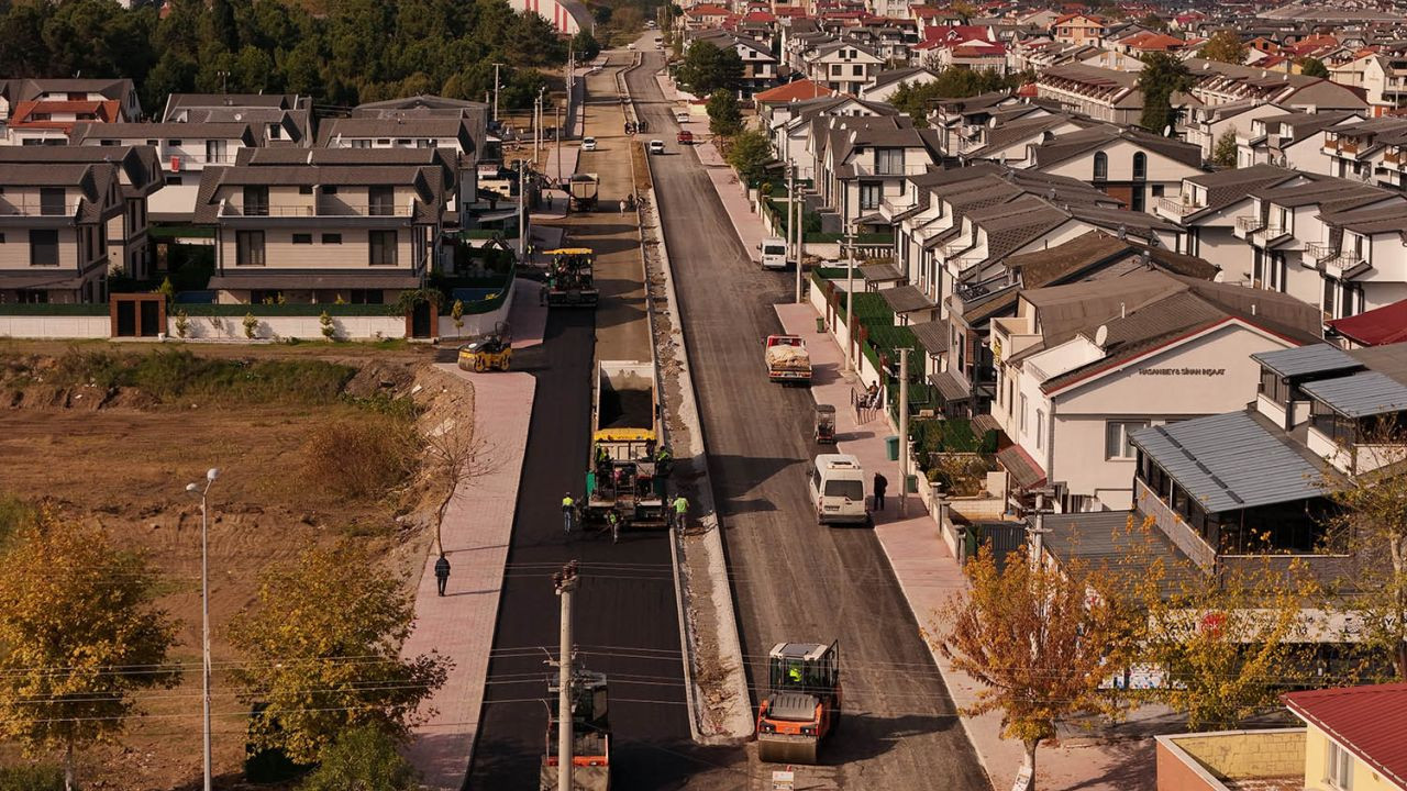 Büyükşehir'den bir asfalt hamlesi daha! Kocaali'nin o caddesine modern yüz - Sayfa 8