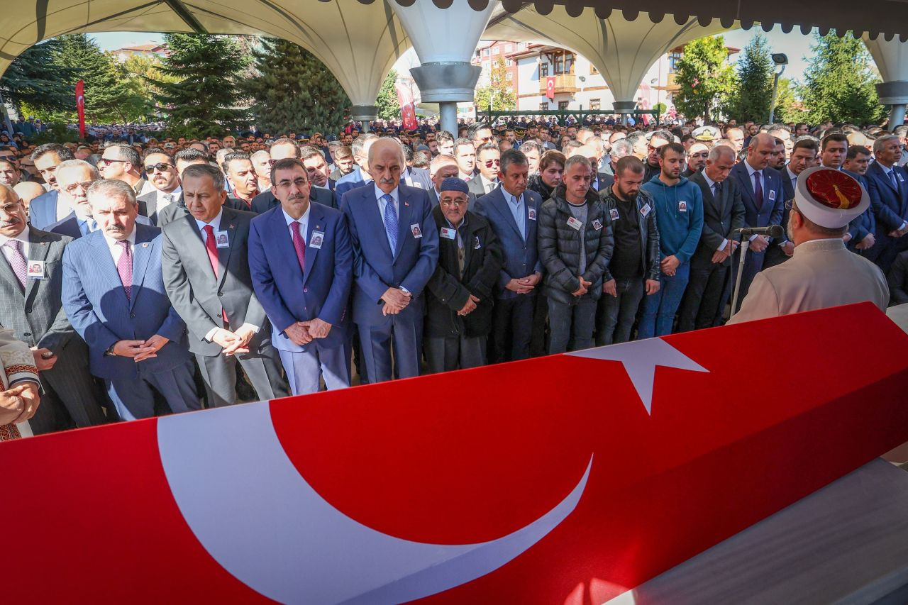 TUSAŞ Saldırısında Şehit Edilen Taksici Murat Arslan’a Askeri Törenle Veda - Sayfa 5