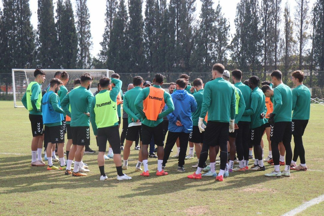 Sakaryaspor, Bandırmaspor maçı hazırlıklarını sürdürdü - Sayfa 6