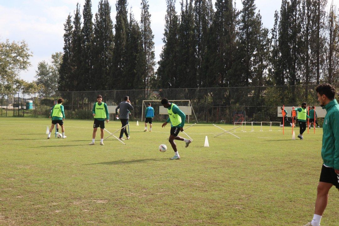 Sakaryaspor, Bandırmaspor maçı hazırlıklarını sürdürdü - Sayfa 2