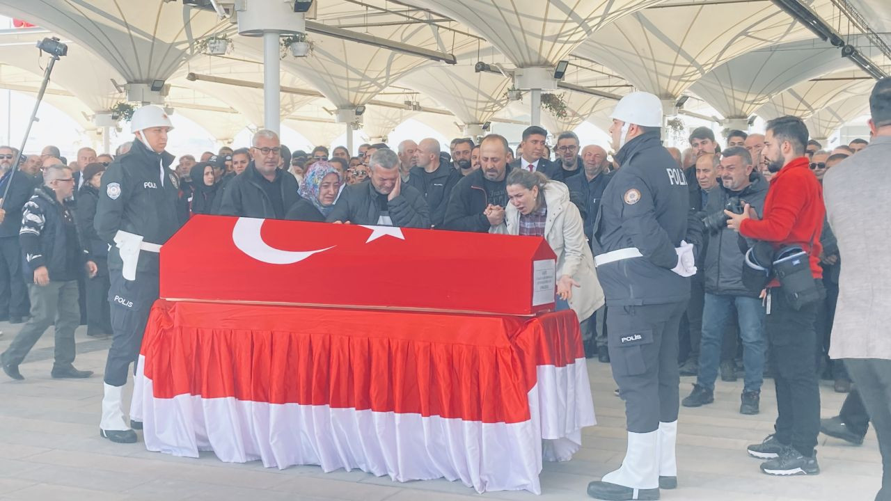 Türkiye, TUSAŞ Şehitlerine Gözyaşlarıyla Veda Ediyor - Sayfa 14