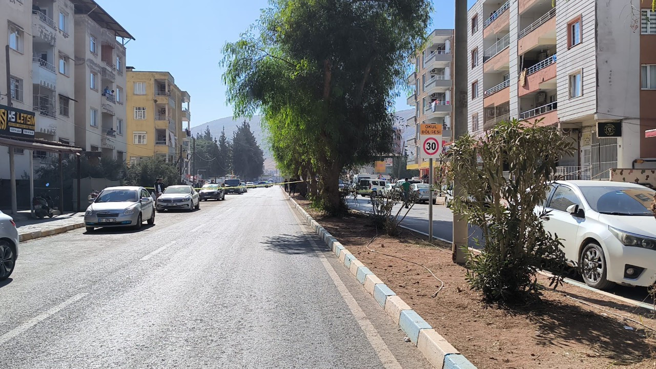 Hatay'da Berberde Bırakılan Şüpheli Çanta Korku Yarattı