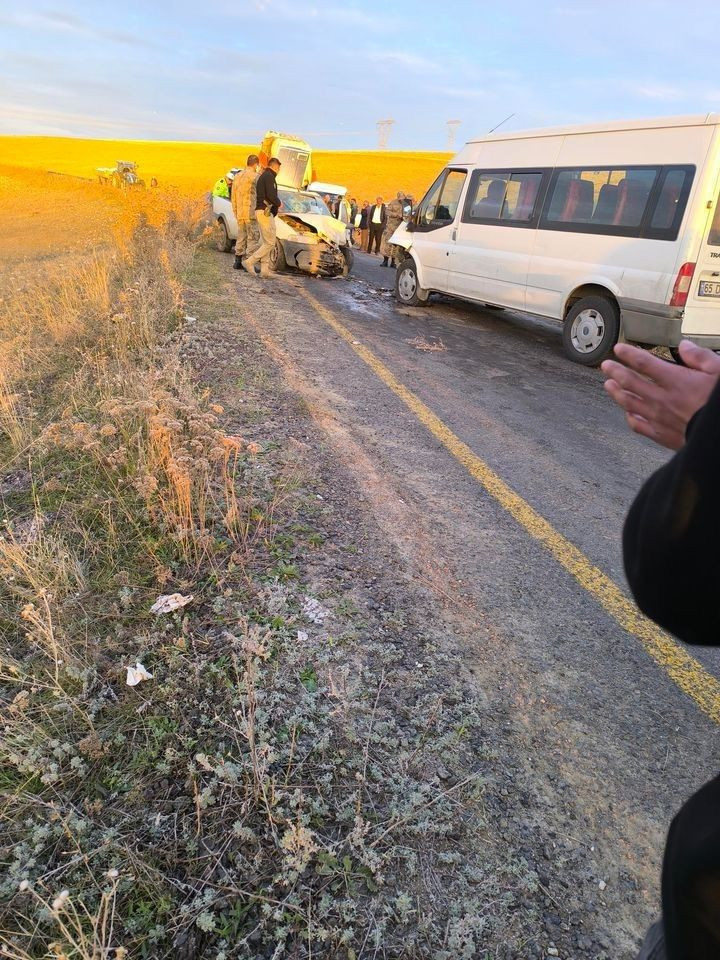 Erzurum Horasan'da Öğrenci Servisi Kazası: 8 Kişi Yaralandı - Sayfa 6