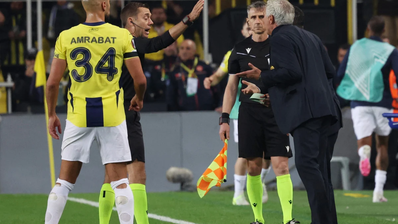 Mourinho, Manchester United Maçında Kırmızı Kart Gördü! Fenerbahçe Penaltı Bekledi - Sayfa 5