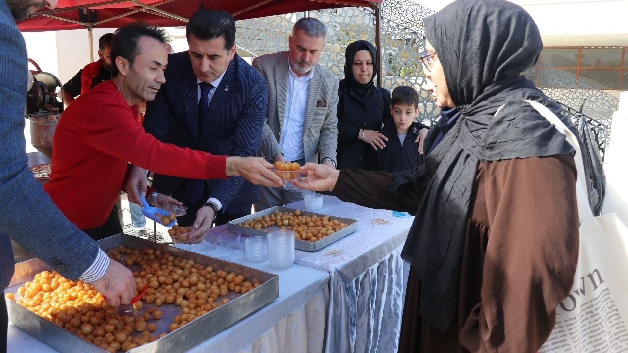 AK Parti Denizli Teşkilatı, TUSAŞ şehitleri için lokma hayrı yaptı