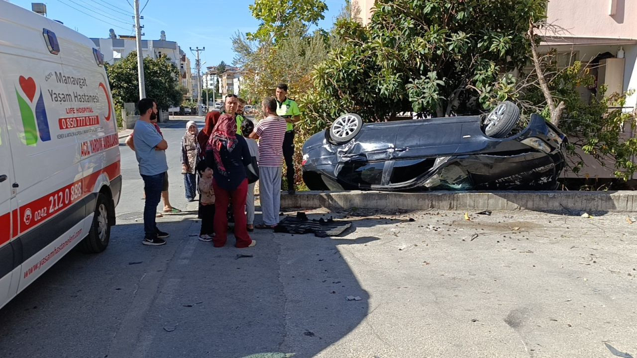 "İstinat Duvarına Çarpan Araç Bahçeye Uçtu, Ters Döndü!" - Sayfa 6