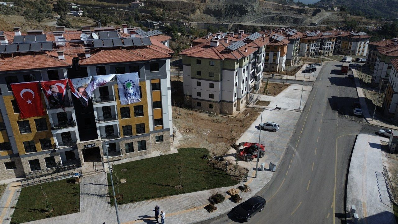 Depremin yaralarının sarıldığı Hatay'da yıl sonuna kadar 44 bin 227 konut ve iş yerinin teslimi planlanıyor - Sayfa 2