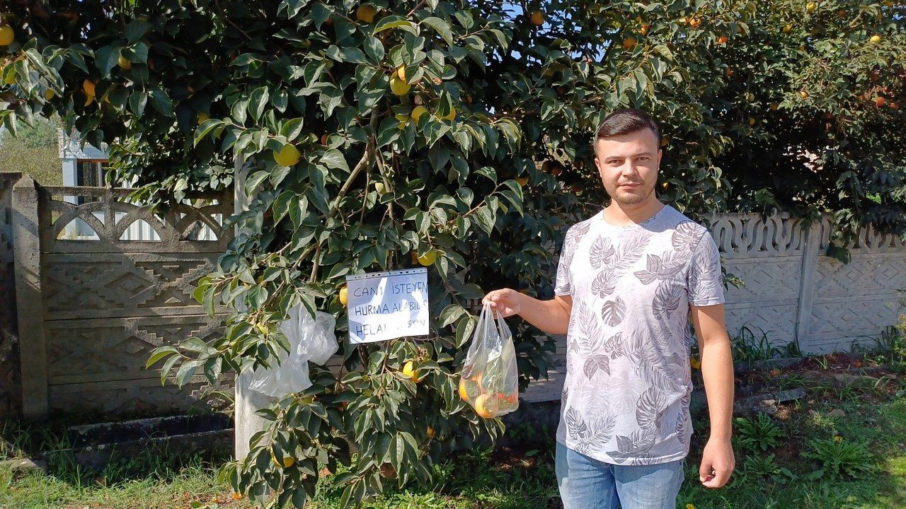 'Canı isteyen alabilir' yazdığı ağaca poşette astı - Sayfa 4