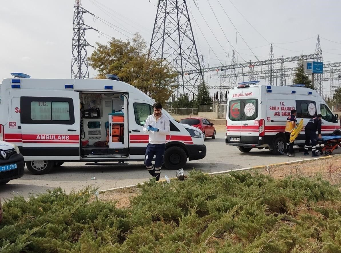 Konya’da otomobil ile minibüs çarpıştı: 2 yaralı - Sayfa 1