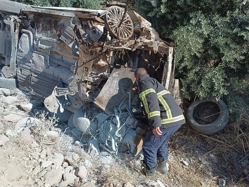 Zeytin bahçesine uçan otomobildeki 5 kişi yaralandı - Sayfa 4